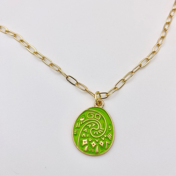 Moana The Heart of Te Fiti Necklace - Picture 3 of 6